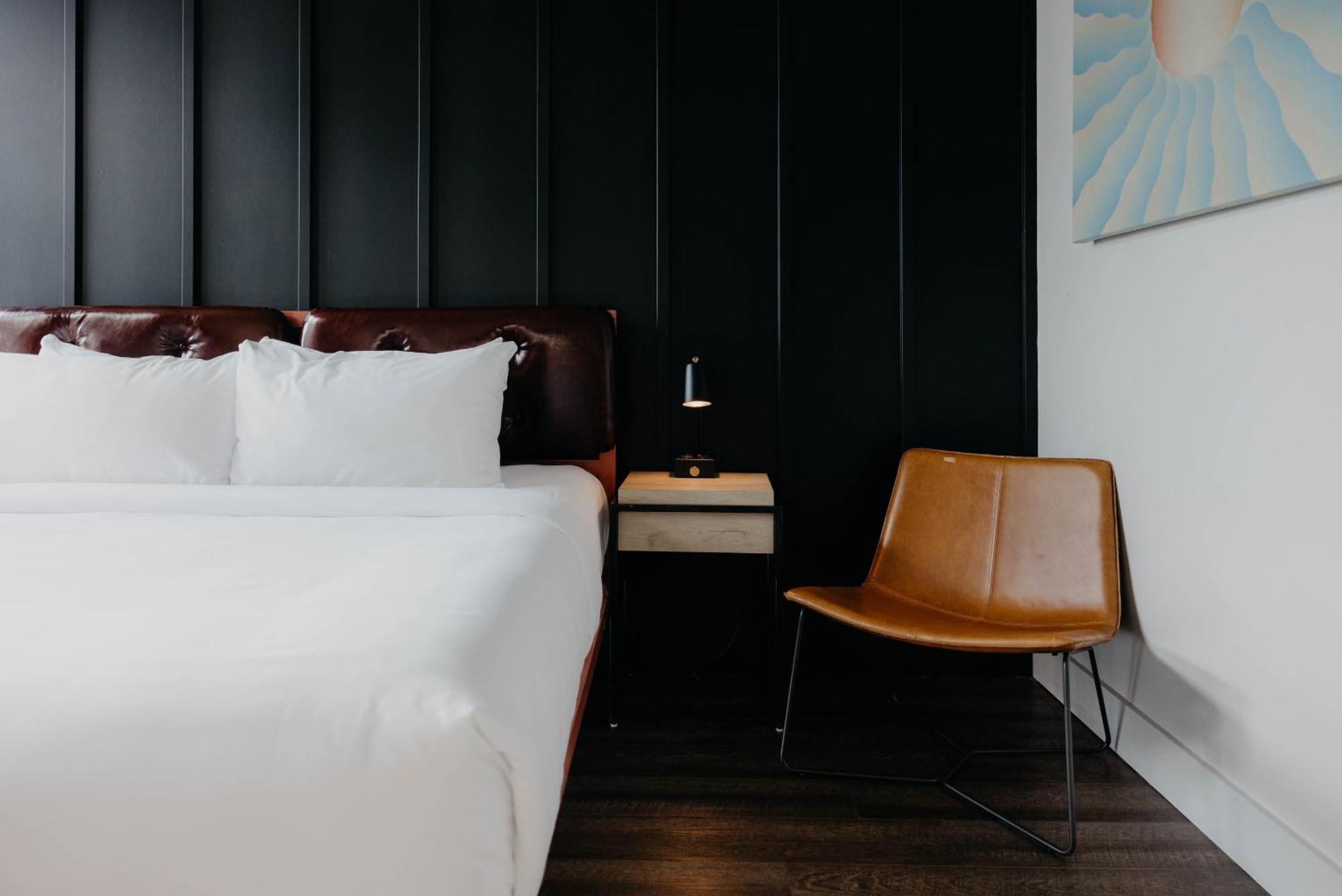 Waymore's & Casual Club Hotel 3*